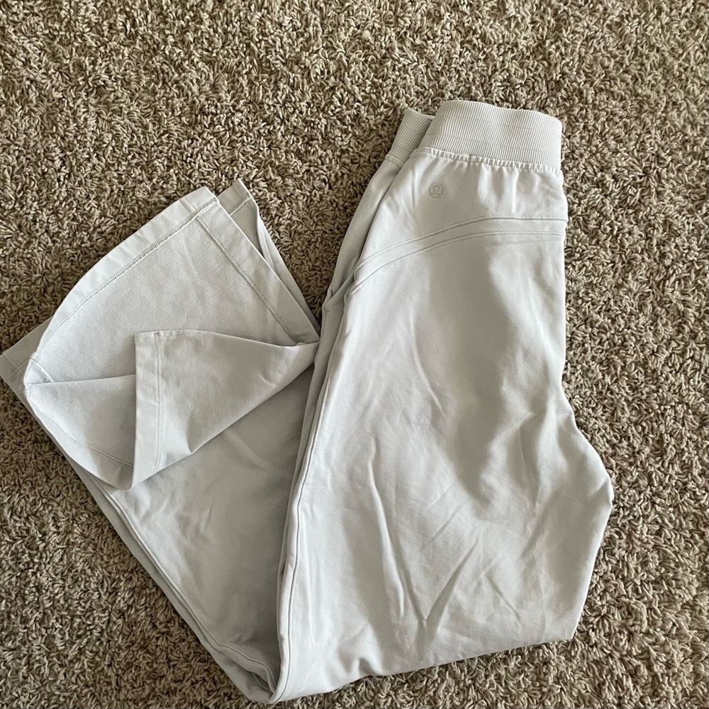 Lululemon wide leg pants